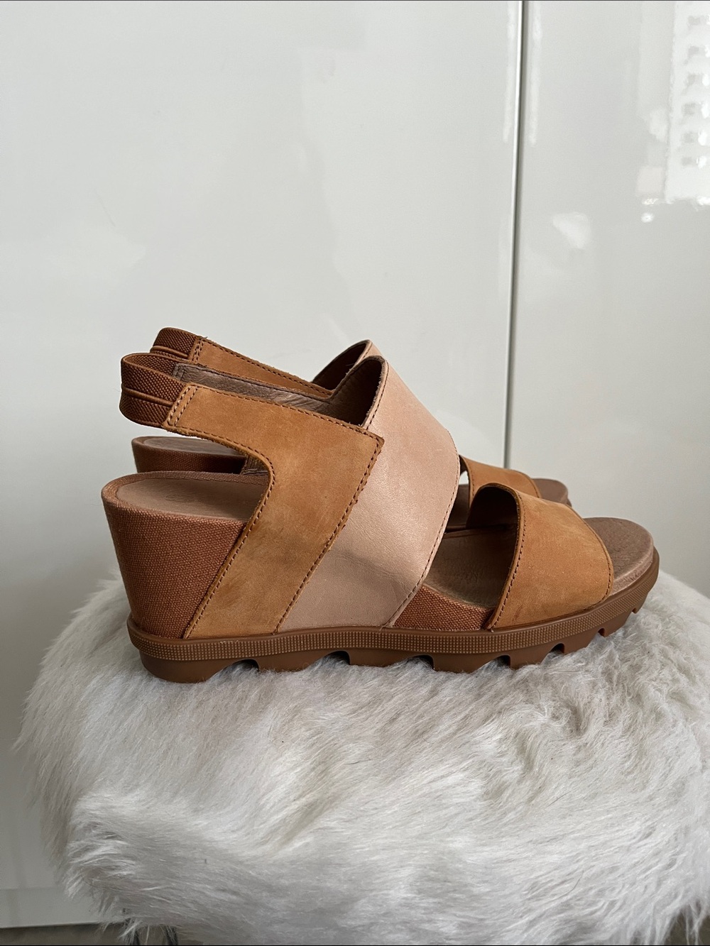 Sorel Two-Tone Tan and Beige Wedge Sandals, 8.5